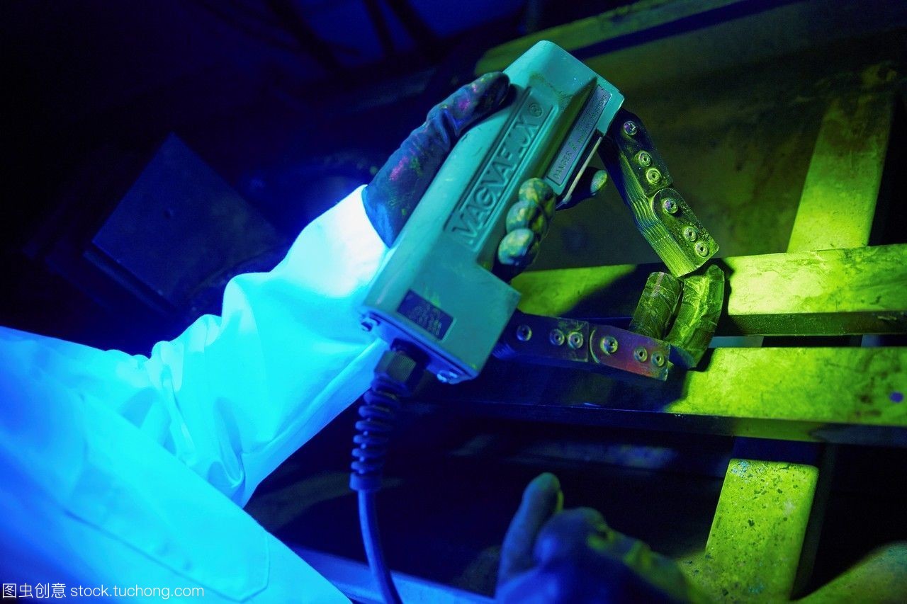 磁粉探傷 無損檢測實驗室中的精準裂縫控制